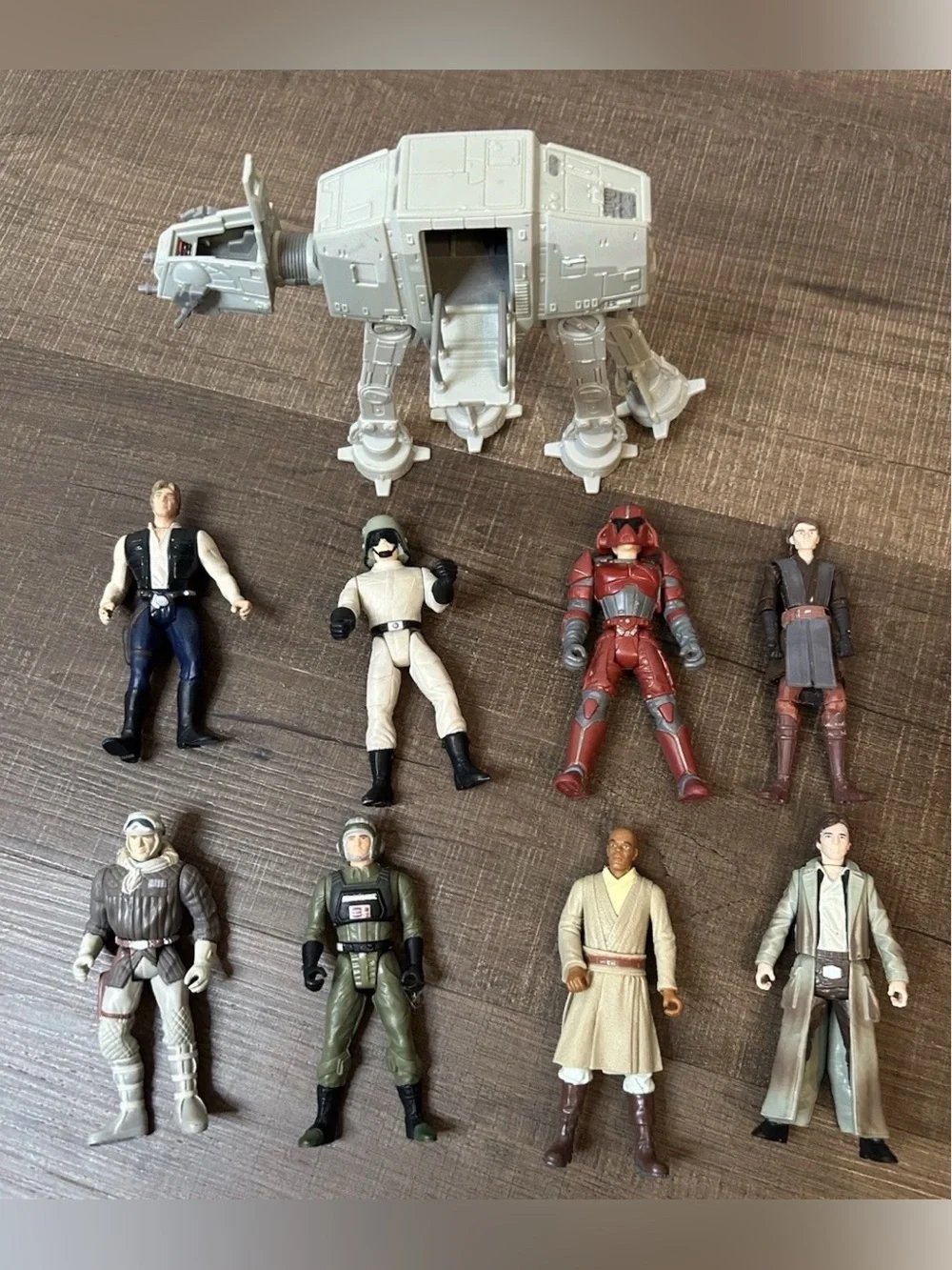 Mixed Lot of 9 Star Wars Loose Action Figure w/AT-AT Walker Mixed Years *READ*